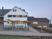 Right picture: The new wooden building planned by Timbatec.