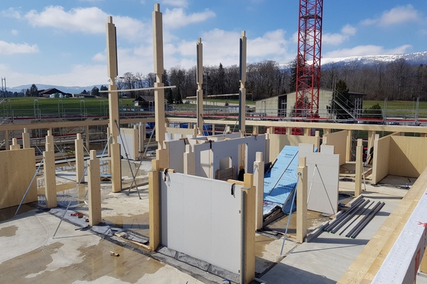 En cours de montage du rez-de-chaussée.