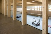 Blick von der Galerie auf die Turnhalle
Foto ©Primula Bosshard